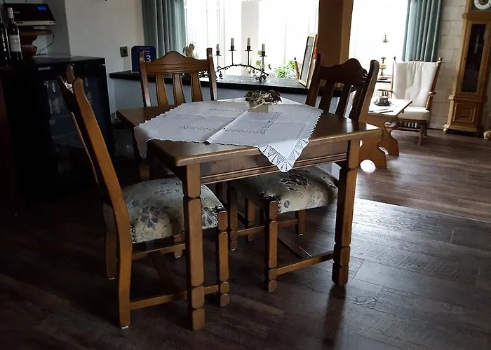 汉佩尔膳食公寓旅馆 施马伦贝格